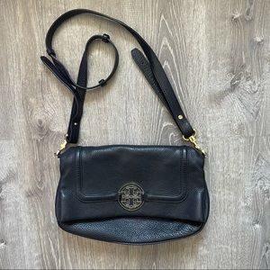 Tory Burch Amanda Messenger Crossbody